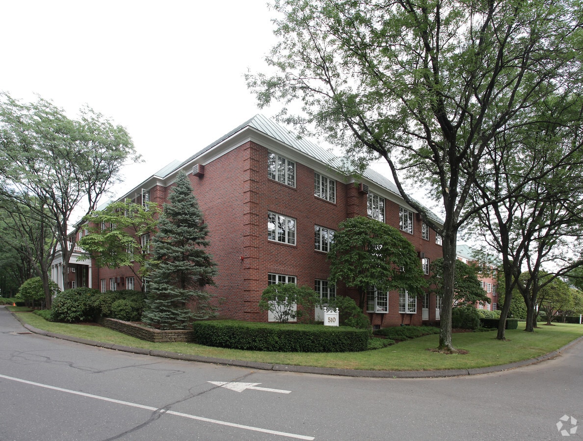 Photo - Georgian Manor