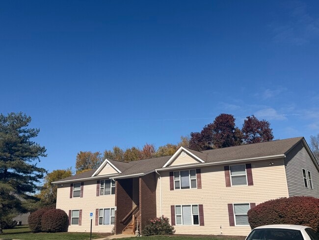 Photo - Owensville Manor