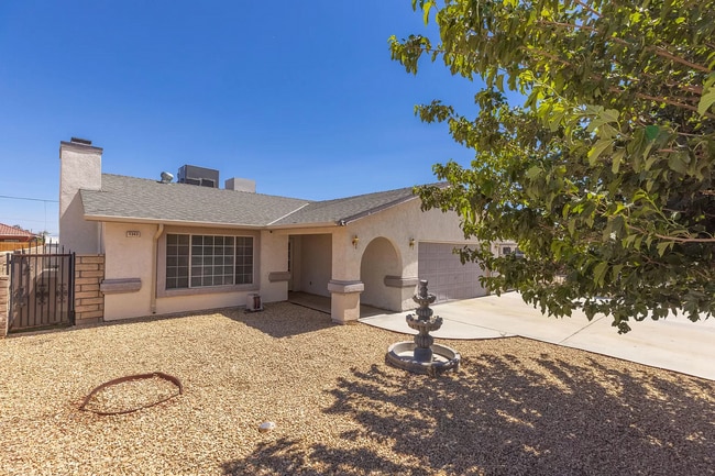 Photo - Perfect Pool House!!