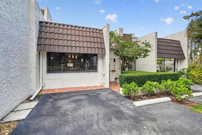 Photo - 8855 SW 62nd Terrace