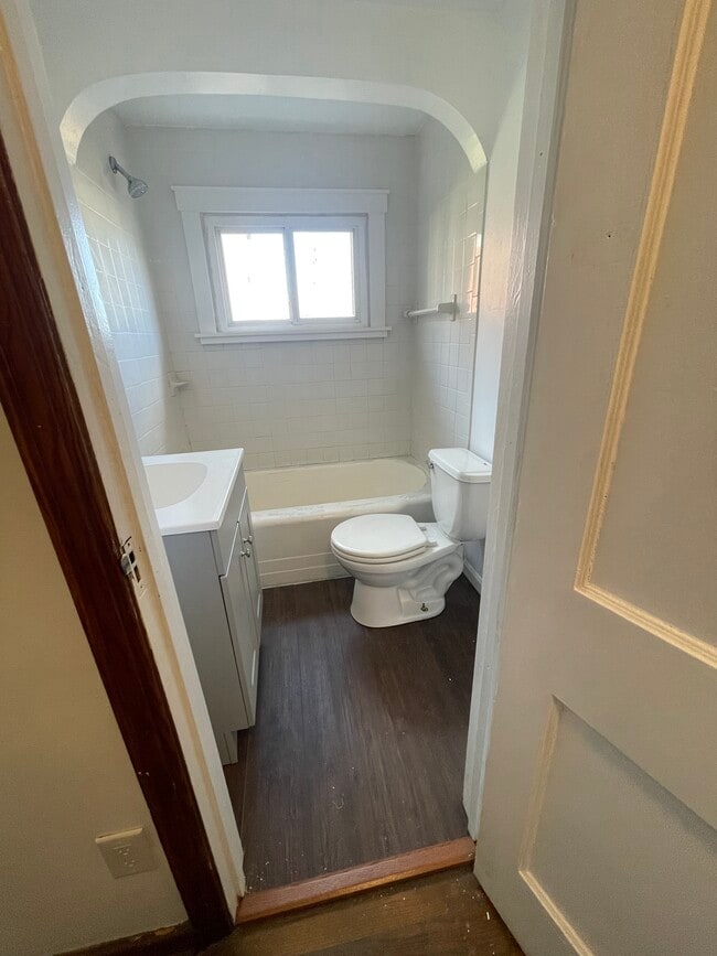 Photo - 110 Hazel Alley