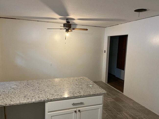 Photo - 2750 Gill Rd