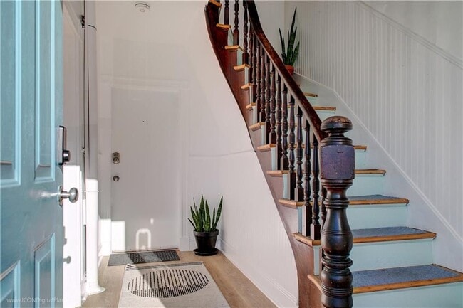 Photo - 12 Cranston Ave