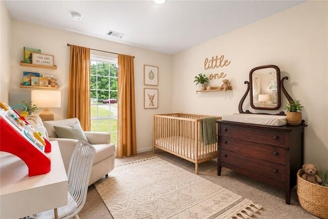 Photo - 105 Leyland Ct