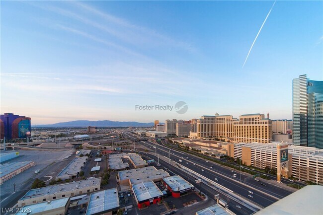 Photo - 4471 Dean Martin Dr Unidad 2504