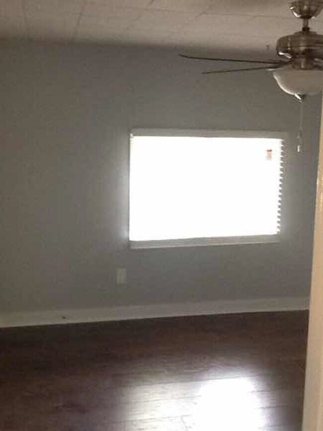 Photo - Great 2 Bedroom Apartment in Midtown! Unit 1605 # 4