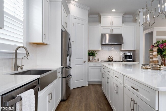 8892 Scarlotti Pl