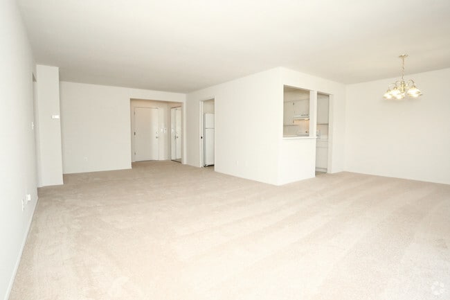 Dover - Sala de estar - Colony Park Apartments