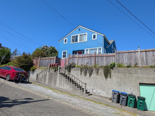 Photo - 1208 10th St
