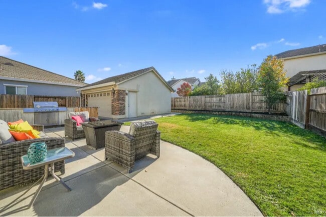 Photo - 1716 Newark Ln