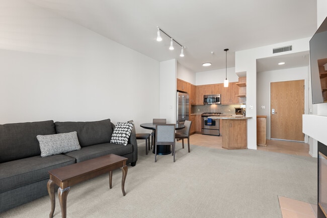 Photo - 267 S San Pedro St