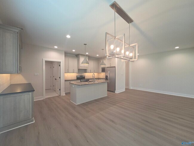 Photo - 2909 9th Ave SW