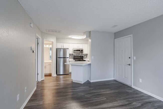 Photo - Mountain View