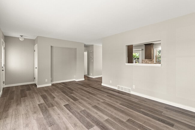 Photo - N58W18330 Juniper Ln