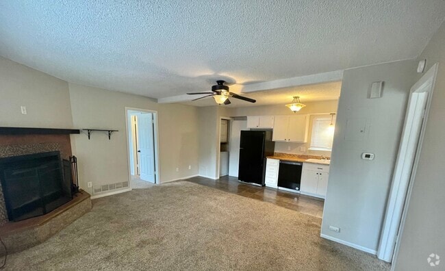 Building Photo - 2030 W Yampa St Unit A Rental