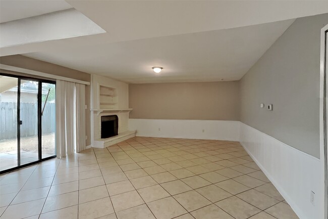 Photo - 5119 Cairnleigh Dr