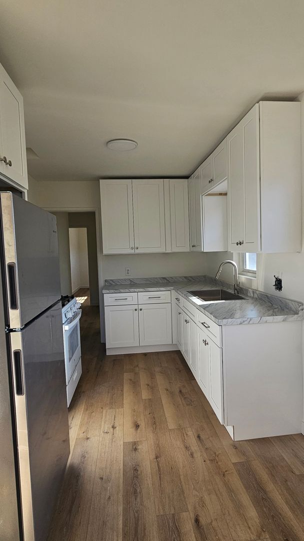 Photo - 210901 Unidad 210901 - 1521 La Playa Ave