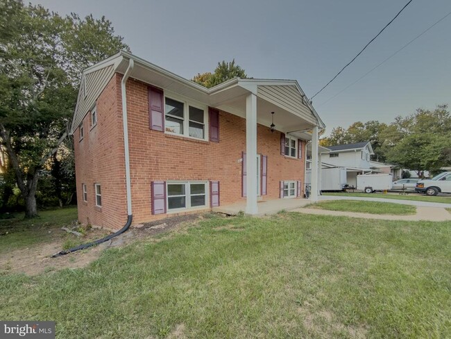 4612 Sharon Rd