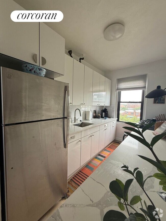 Building Photo - 2147-47 33rd St Rental