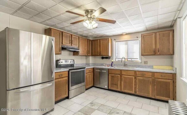 Photo - 112 Grove St