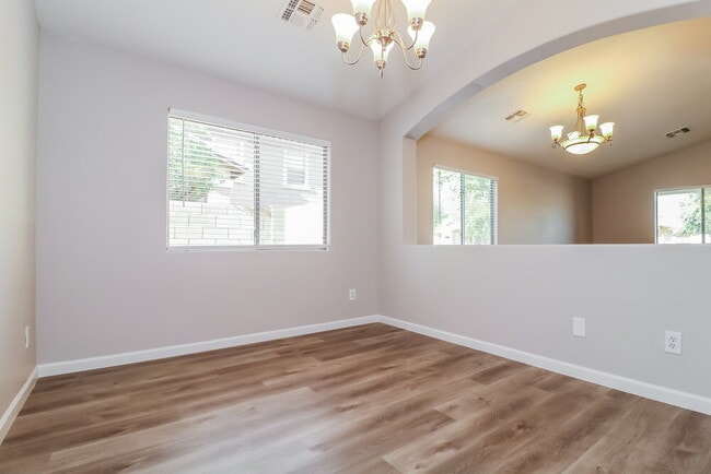 Photo - 13625 W Lisbon Ln