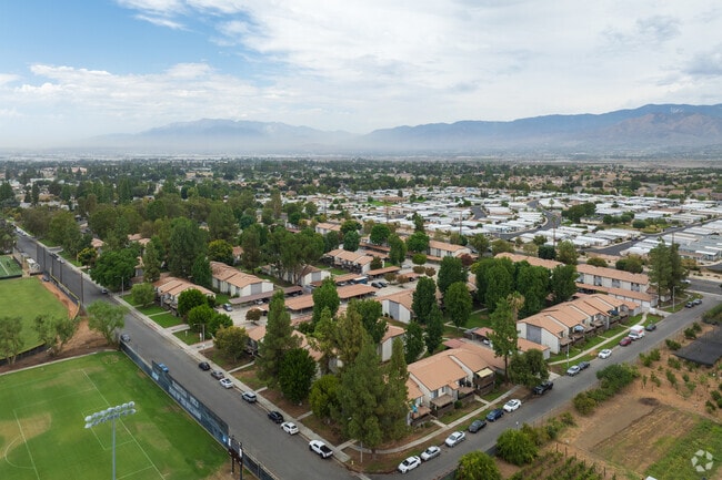 Citrus Grove Apartments