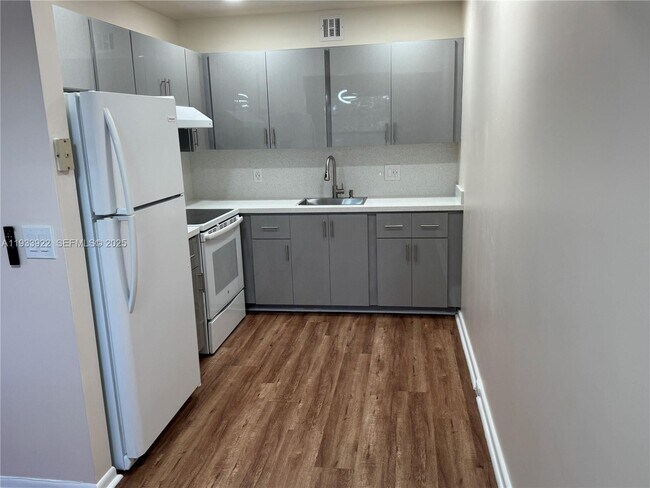 Photo - 13250 SW 4th Ct Unit 413G