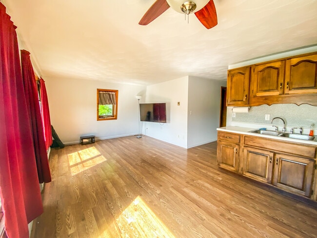 Photo - 5 Highridge Dr