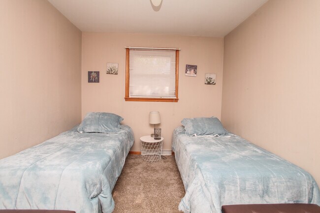 Photo - 1024 N Jefferson St