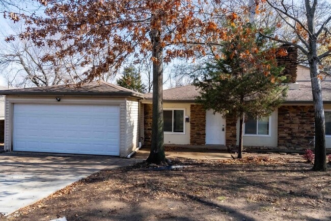 Building Photo - S Hudson Ave Duplex Unit 3257