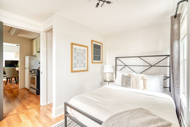2114 E Burnside St Unit SI ID1612026P