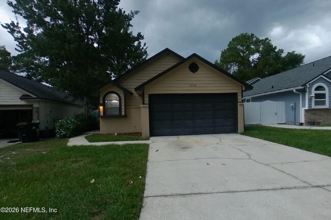 Building Photo - 1313 Independence Dr