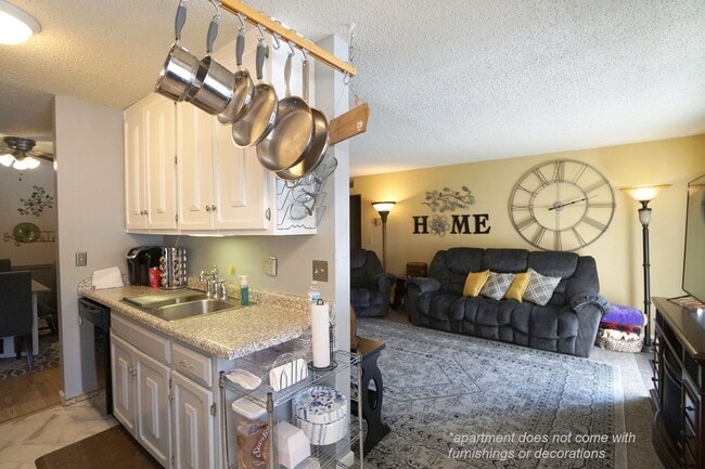 Building Photo - Charlton Park Rental