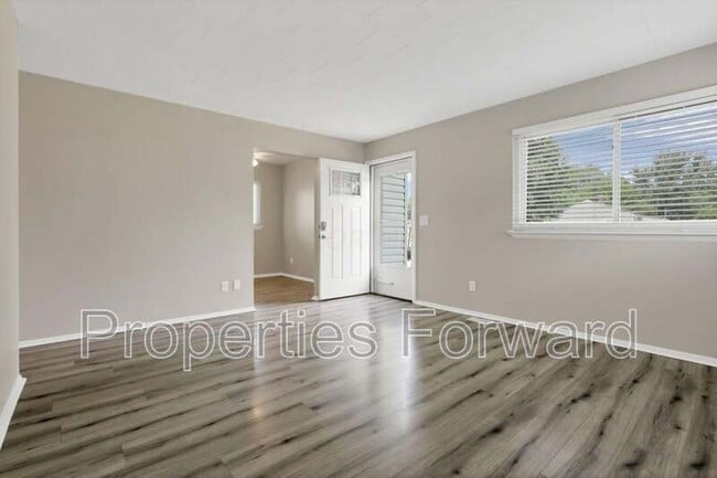 2779 Woodgrove Dr