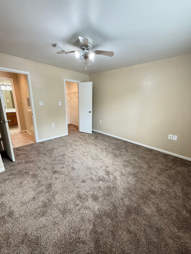 Photo - 811 Cloyd Dr