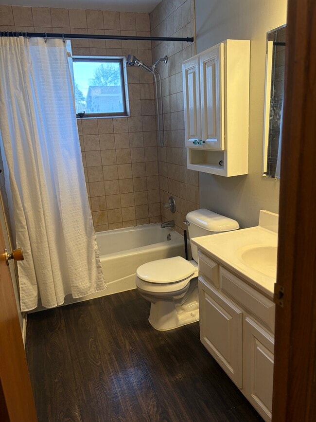 Photo - 1018 N Benton Dr