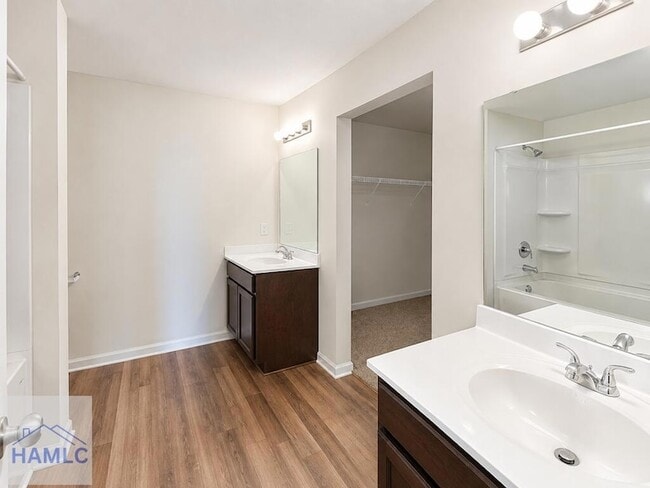 227 Rendell Ln