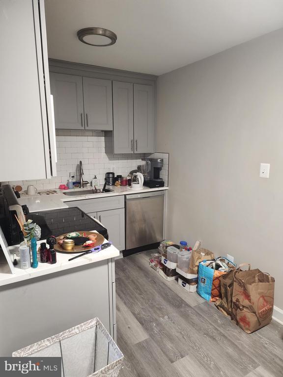 Photo - 110 N College Dr