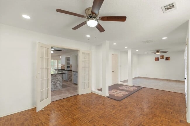 Photo - 15602 Oleta Ln