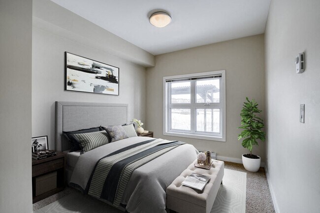 Photo - Tamarack Pointe