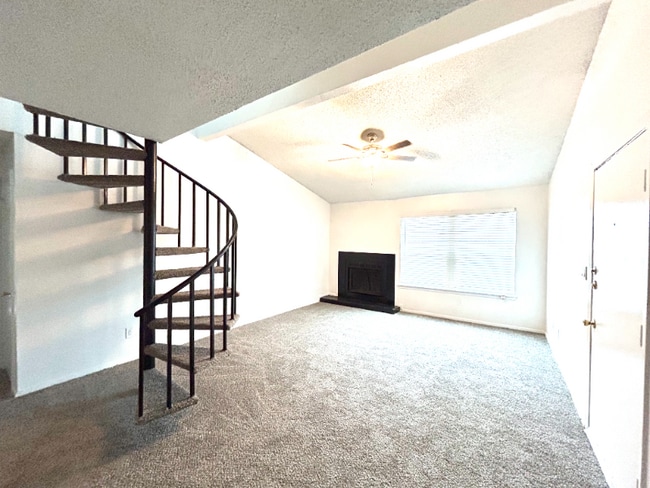 Photo - 3740 Little Rd Unidad 2220