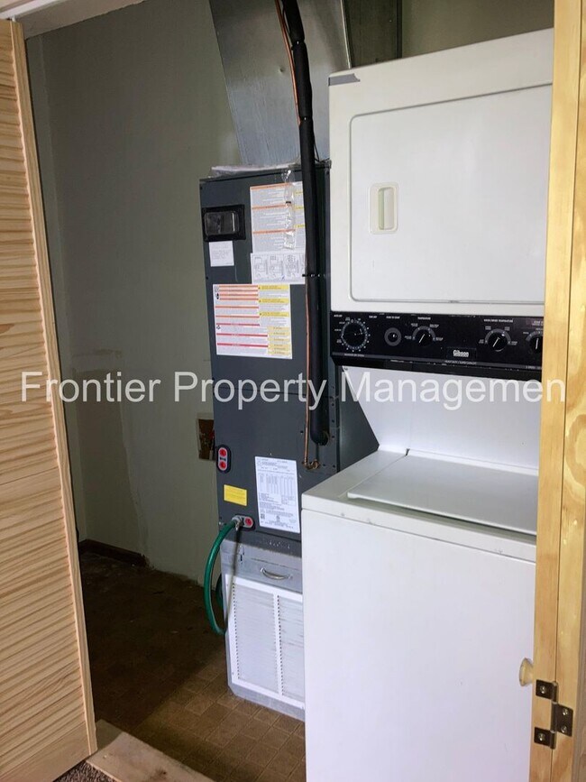 Photo - 2511-2513-2513 S 9th St Apartment Unit 2511 S 9th St. - # B