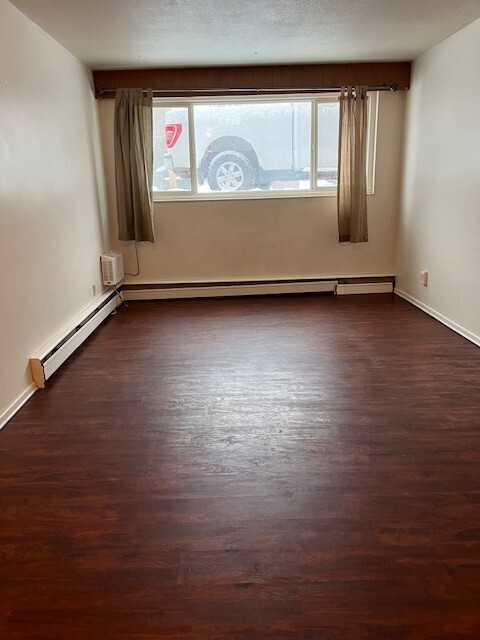 Building Photo - 602 Hopkins St