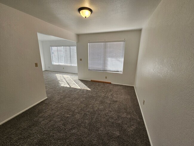 Photo - 3365 Scottsdale Rd Unit 1
