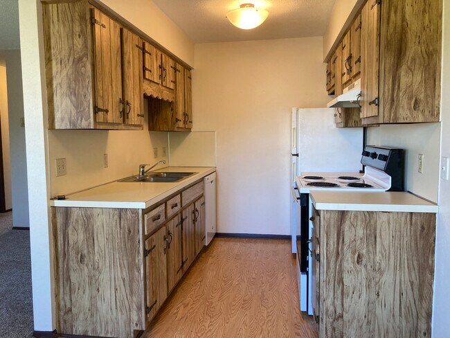 Kitchen - 27015 Heatherford Dr Unit 4