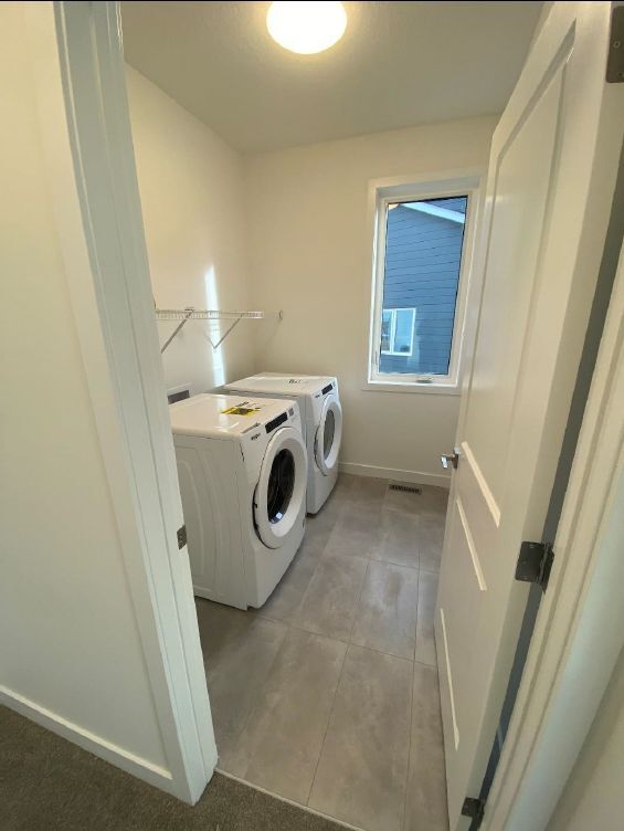 Photo - 194 Baneberry Wy SW