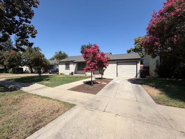 73 E Fedora Ave