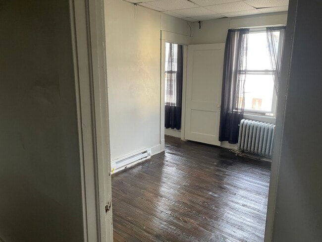 Photo - 121 Ferdinand St