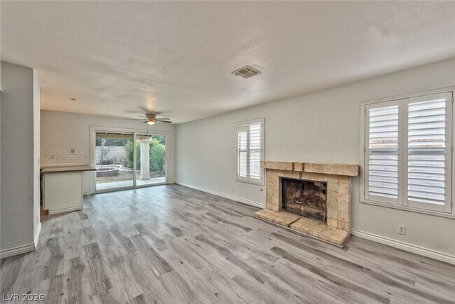 Photo - 7767 Parnell Ave