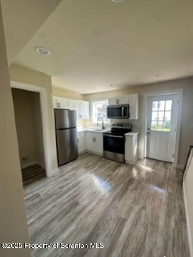 Photo - 275 Railroad Ave